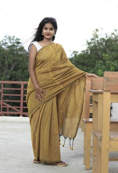 Solid/Plain, Woven Handloom Pure Cotton Saree